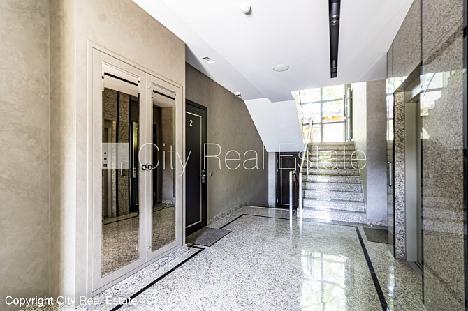 Jaunceltne, labiekārtota apzaļumota teritorija, slēgts pagalms, iežogota teritorija ar metāla Jūrmala - foto 11