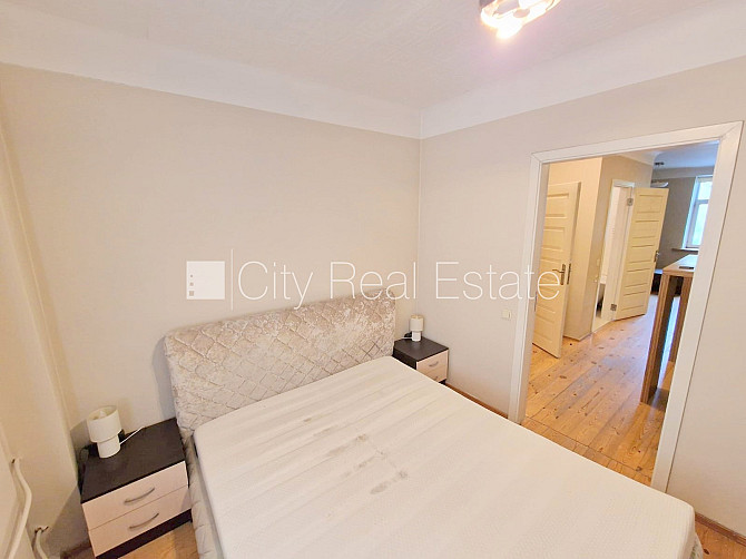 Фасадный дом, закрытый двор, возможность аренды парковки, вход с улицы и со двора, Рига - изображение 18