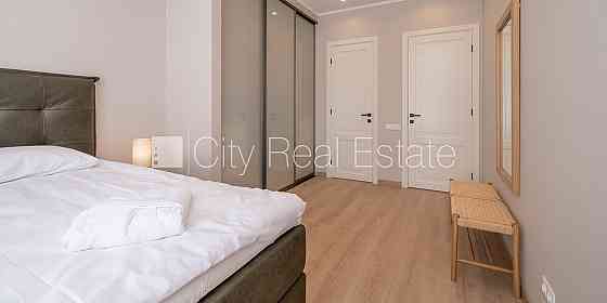 Новостройка, фасадный дом, благоустроенная озеленённая территория, подземная Юрмала