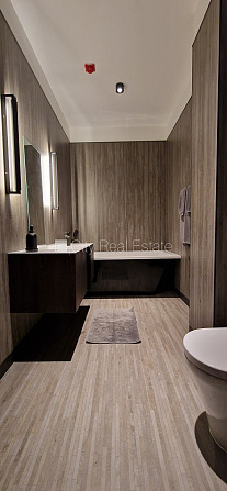 Новостройка, фасадный дом, зеленая территория, благоустроенная озеленённая Юрмала - изображение 14