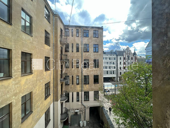 Лифт, окна выходят в обе стороны дома, центральное отопление, раздельный санузел, Рига - изображение 20