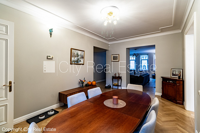 Renovēta māja, logi vērsti mājas abās pusēs, guļamistabu skaits 3 gab., istabas izolētas 3 Rīga - foto 7