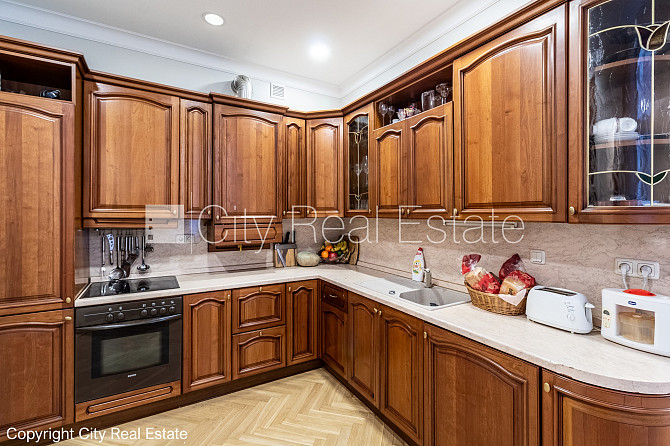 Renovēta māja, logi vērsti mājas abās pusēs, guļamistabu skaits 3 gab., istabas izolētas 3 Rīga - foto 10