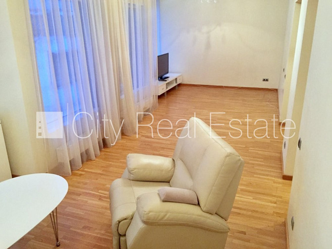 Projekts - Park Side, jaunceltne, fasādes māja, labiekārtots apzaļumots pagalms, slēgts Rīga - foto 17