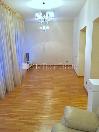 Projekts - Park Side, jaunceltne, fasādes māja, labiekārtots apzaļumots pagalms, slēgts Rīga - foto 15