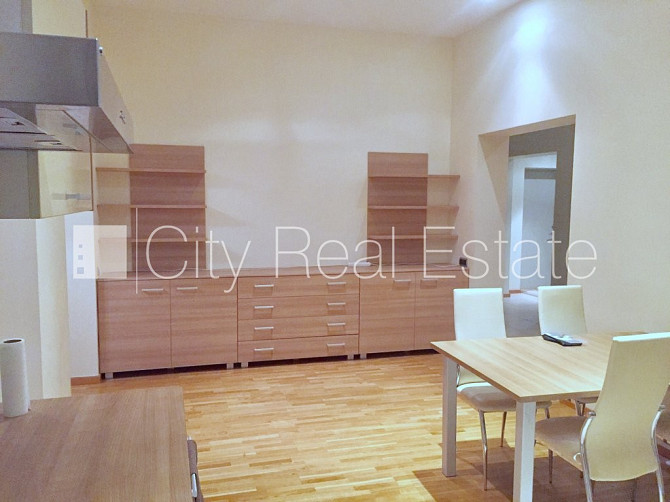 Projekts - Park Side, jaunceltne, fasādes māja, labiekārtots apzaļumots pagalms, slēgts Rīga - foto 13