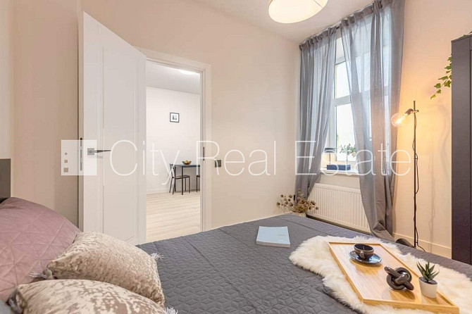 Fasādes māja, renovēta māja, slēgts pagalms, ieeja no ielas un pagalma, kāpņu telpa pēc Rīga - foto 13