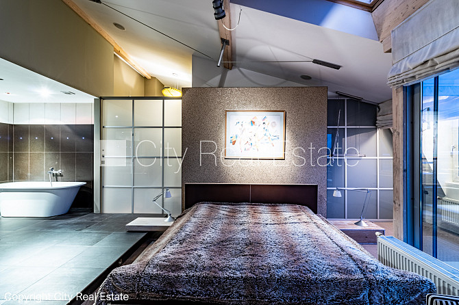 Fasādes māja, renovēta māja, ieeja no ielas, ir lifts, terase, logi vērsti mājas abās Rīga - foto 19