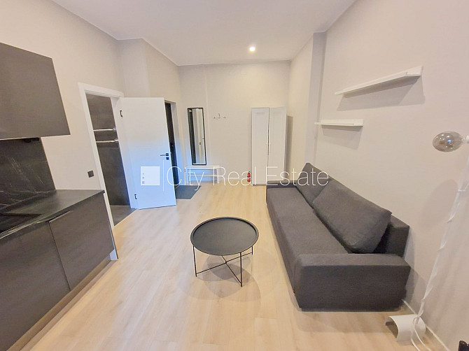 Fasādes māja, renovēta māja, slēgts pagalms, ieeja no ielas un pagalma, ir lifts, kāpņu Rīga - foto 6