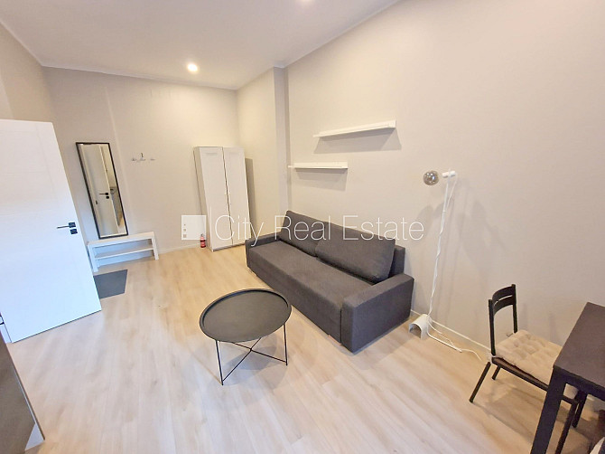 Fasādes māja, renovēta māja, slēgts pagalms, ieeja no ielas un pagalma, ir lifts, kāpņu Rīga - foto 7