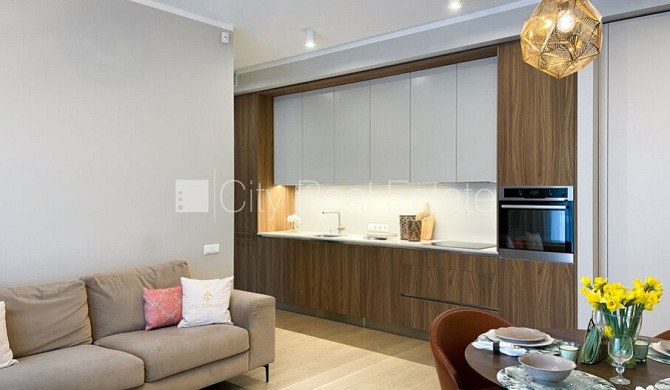 Jaunceltne, labiekārtota apzaļumota teritorija, vieta automašīnai, pazemes autostāvvieta, ir Rīga - foto 5