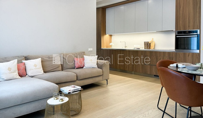 Jaunceltne, labiekārtota apzaļumota teritorija, vieta automašīnai, pazemes autostāvvieta, ir Rīga - foto 4