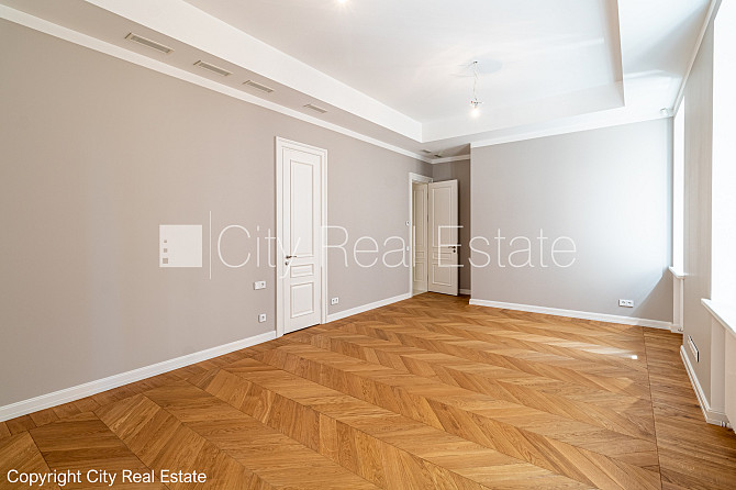 Renovēta māja, slēgts pagalms, iespēja nomāt autostāvvietu, apsargāta autostāvvieta, Rīga - foto 7