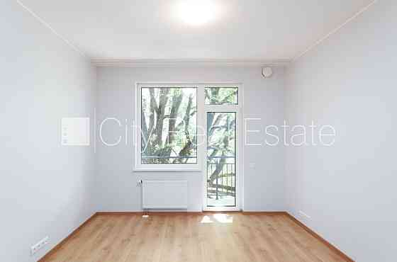 Реновированный дом, плата за обслуживание в месяц 91,74 EUR, благоустроенный Rīga