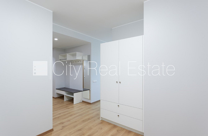 Renovēta māja, apsaimniekošanas maksa mēnesī 91,74 EUR, labiekārtots apzaļumots pagalms, Rīga - foto 7