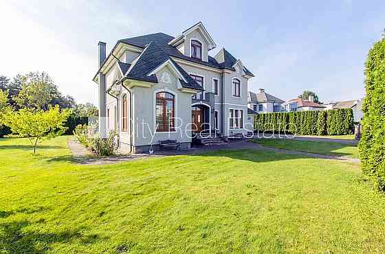 Земля в собственности, частный дом, новостройка, стены из керамзитных блоков, Rīga