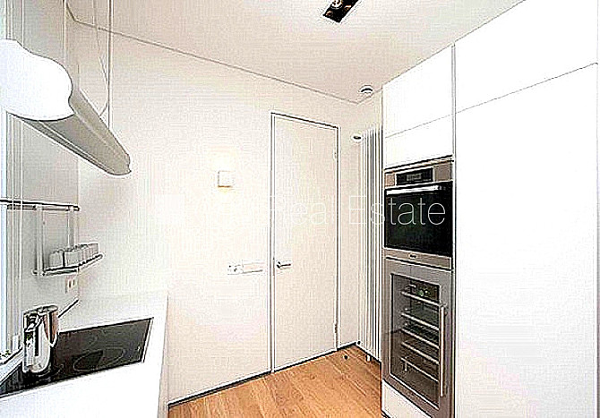 Fasādes māja, renovēta māja, labiekārtota apzaļumota teritorija, iespēja nomāt pazemes Rīga - foto 16