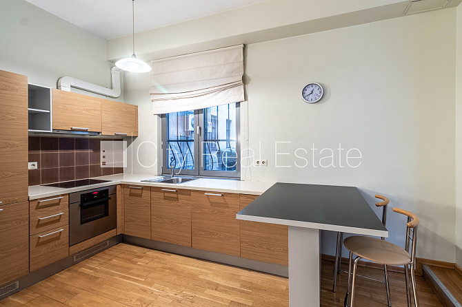 Projekts - Kalpaka Residence, renovēta māja, iežogota teritorija, ieeja no ielas, ir lifts, Rīga - foto 5