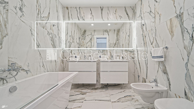 Новостройка, благоустроенный озеленённый двор, закрытый двор, территория Юрмала - изображение 3