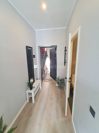 Fasādes māja, renovēta māja, slēgts pagalms, ieeja no ielas un pagalma, kāpņu telpa pēc Rīga - foto 10