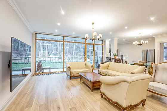 Новостройка, фасадный дом, зеленая территория, закрытая территория, подземная Юрмала