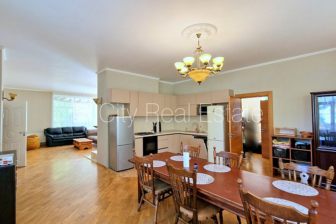 Земля в собственности, частный дом, новостройка, благоустроенная озеленённая Юрмала - изображение 11