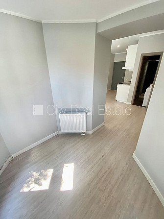 Фасадный дом, реновированный дом, благоустроенный озеленённый двор, закрытый Рига - изображение 13