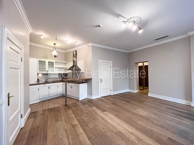 Дом во дворе, реновированный дом, закрытая территория, вход со двора, лифт, Рига - изображение 1