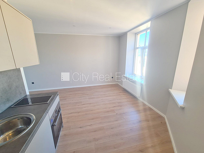 Fasādes māja, renovēta māja, slēgts pagalms, ieeja no ielas un pagalma, kāpņu telpa pēc Rīga - foto 7