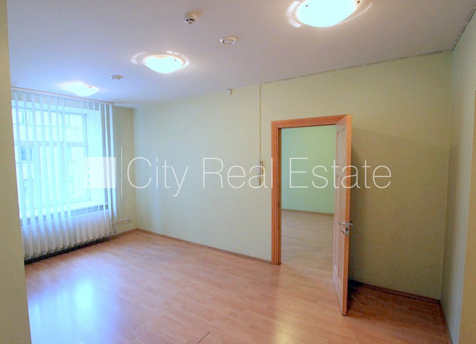 Фасадный дом, реновированный дом, заменены инженерные коммуникации, Рига - изображение 2