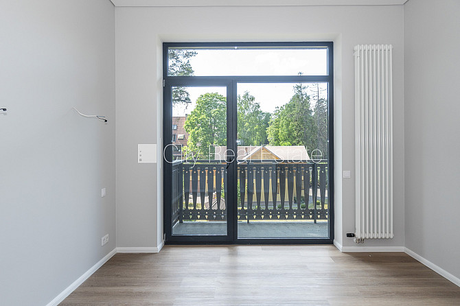 Jaunceltne, labiekārtota apzaļumota teritorija, bruģēts piebraucamais ceļš, teritorijas Jūrmala - foto 7