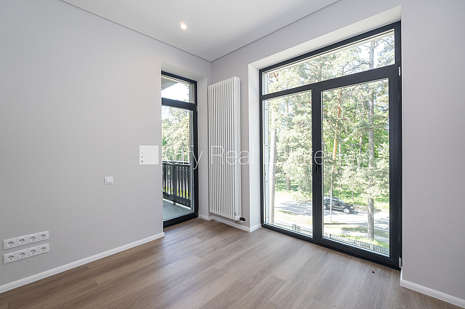 Jaunceltne, labiekārtota apzaļumota teritorija, bruģēts piebraucamais ceļš, teritorijas Jūrmala - foto 3