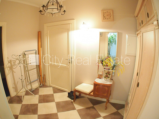 Projekts - Varavīksnes Nami, pagalma māja, labiekārtota apzaļumota teritorija, slēgta Rīga - foto 15