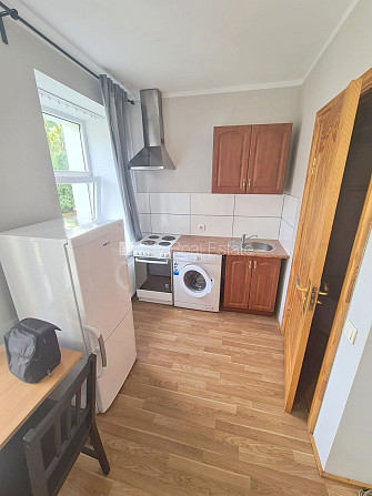 Здание во дворе, реновированный дом, закрытый двор, вход с улицы и со двора, Рига - изображение 4