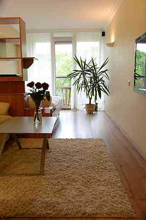 Новостройка, фасадный дом, благоустроенная озеленённая территория, Rīga