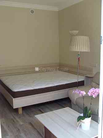 Новостройка, благоустроенная озеленённая территория, закрытая территория, Rīga