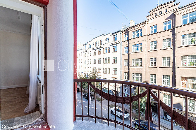 Fasādes māja, renovēta māja, dzīvokļu skaits ēkā  10 gab., mainīts Jumta segums, viena Rīga - foto 17