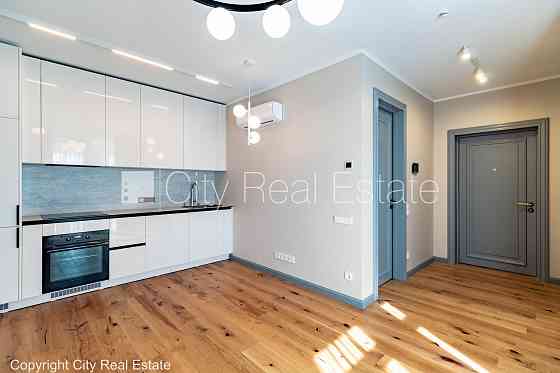 Новостройка, здание во дворе, возможность аренды парковки, во дворе детская Rīga