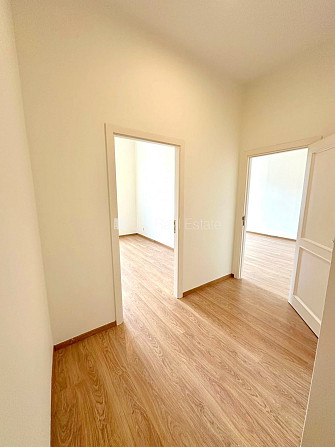 Pagalma māja, bruģēts piebraucamais ceļš, slēgts pagalms, vieta automašīnai, apsargāts Rīga - foto 9