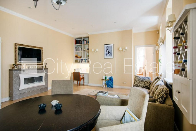 Projekts - Forburga Nams, fasādes māja, renovēta māja, vieta automašīnai, ieeja no ielas, ir Rīga - foto 4