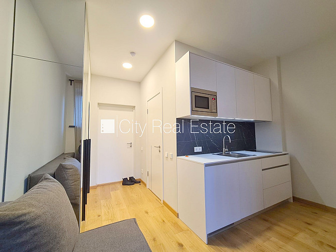 Pagalma ēka, renovēta māja, slēgts pagalms, ieeja no ielas un pagalma, ir lifts, kāpņu telpa Rīga - foto 2