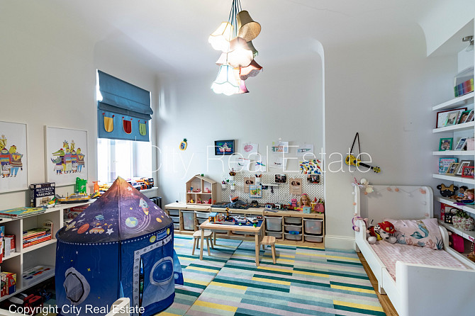 Fasādes māja, renovēta māja, ieeja no ielas un pagalma, guļamistabu skaits 3 gab., istabas Rīga - foto 10