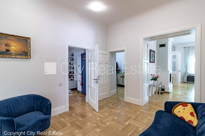 Fasādes māja, renovēta māja, ieeja no ielas un pagalma, guļamistabu skaits 3 gab., istabas Rīga - foto 13