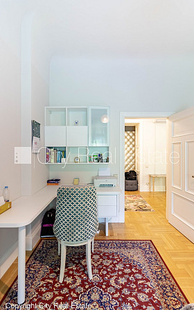 Fasādes māja, renovēta māja, ieeja no ielas un pagalma, guļamistabu skaits 3 gab., istabas Rīga - foto 8