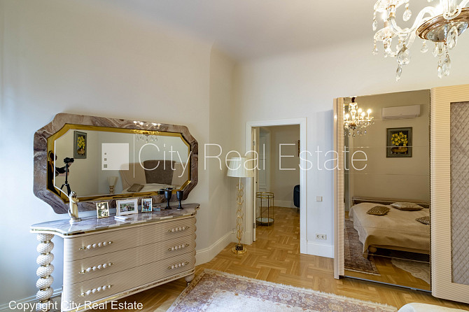 Fasādes māja, renovēta māja, ieeja no ielas un pagalma, guļamistabu skaits 3 gab., istabas Rīga - foto 19