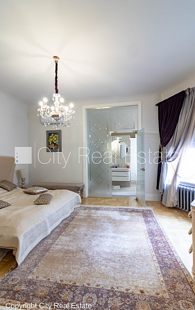 Fasādes māja, renovēta māja, ieeja no ielas un pagalma, guļamistabu skaits 3 gab., istabas Rīga - foto 17