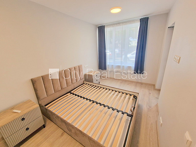 Фасадный дом, реновированный дом, закрытый двор, территория обнесена забором, Рига - изображение 10