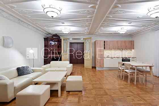 Проект - Kalpaka Residence, фасадный дом, реновированный дом, закрытый двор, объект Rīga