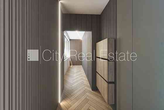 Проект - Kalpaka Residence, фасадный дом, реновированный дом, благоустроенная озеленённая Rīga