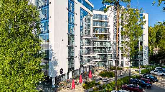 Земля в собственности, новостройка, монолитные бетонные стены, зеленая Юрмала